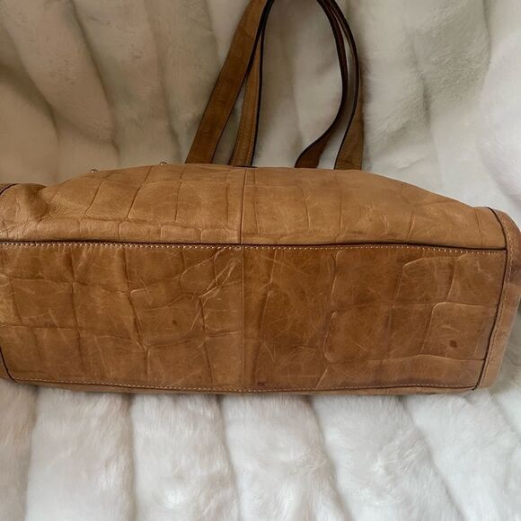 B Makowsky mustard yellow crocs prints shoulder bag with silver tone har… - Picture 7 of 16